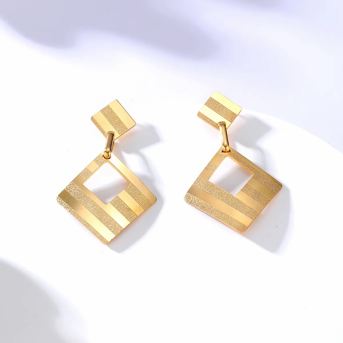 Fashion Geometric Electroplated 18K Gold Stainless Steel Earrings_colorza_1