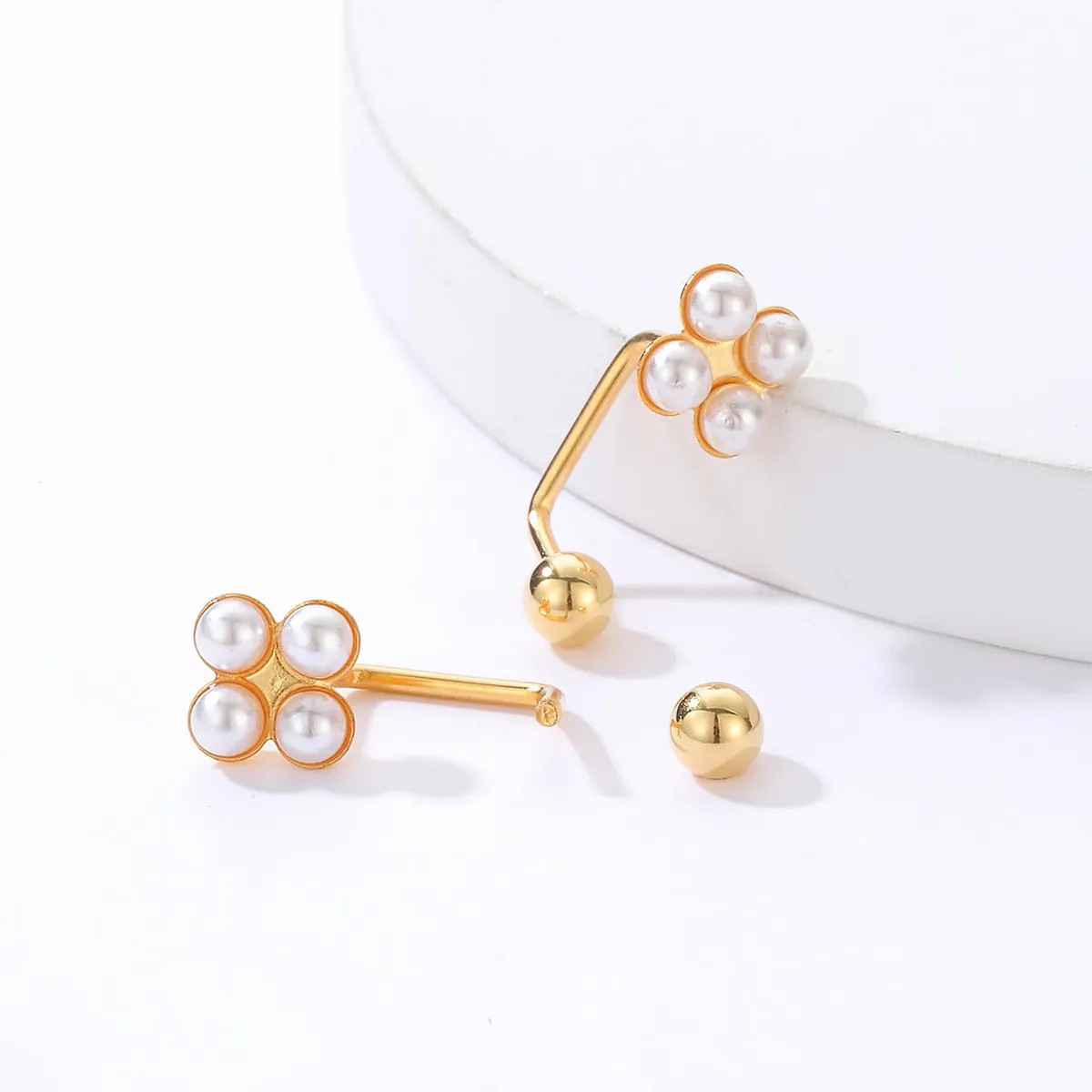 Fashion Creative Simple Stainless Steel Electroplated 18K Gold Small Pearl Earrings_colorza_2