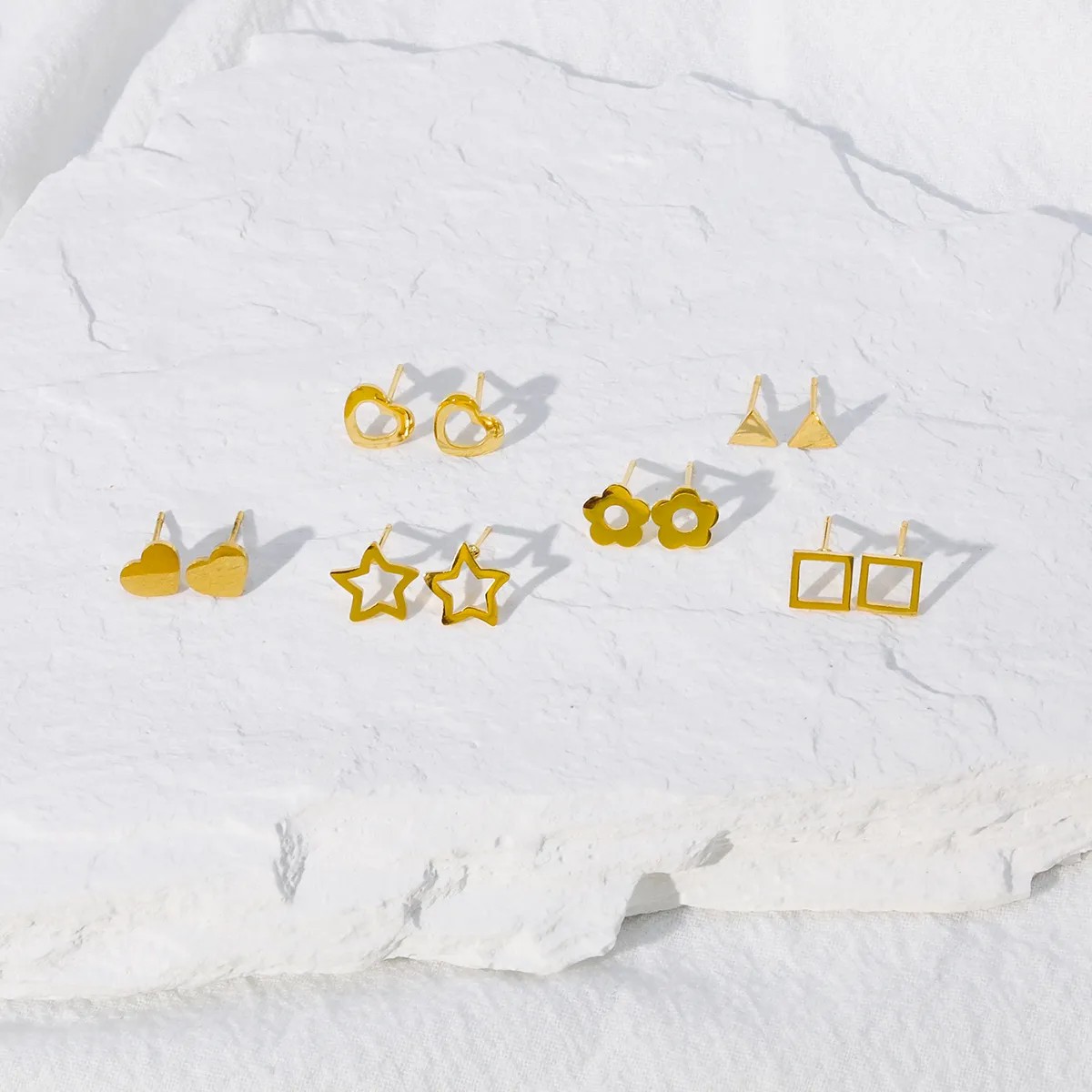 Simple Style Triangle Heart Shape Flower Steel Ear Studs Plating Stainless Steel Earrings_colorza_1