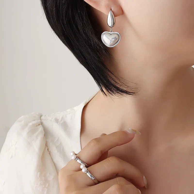 Retro Heart Shape Titanium Steel Earrings Plating Copper Earrings_colorza_2