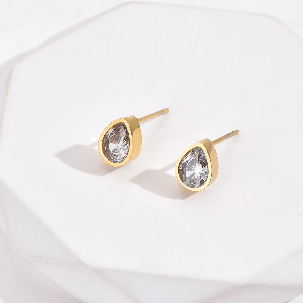 Simple Style Water Droplets Mixed Materials Ear Studs Plating Inlay Artificial Diamond Stainless Steel Earrings_colorza_1