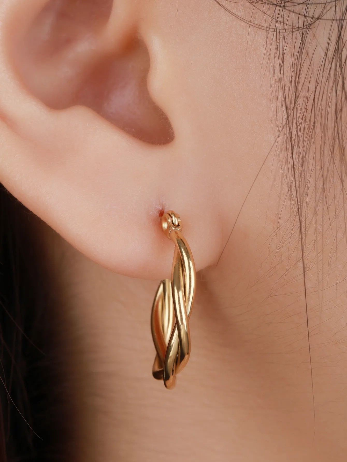 Fashion Twist Titanium Steel Earrings Plating Stainless Steel Earrings_colorza_4
