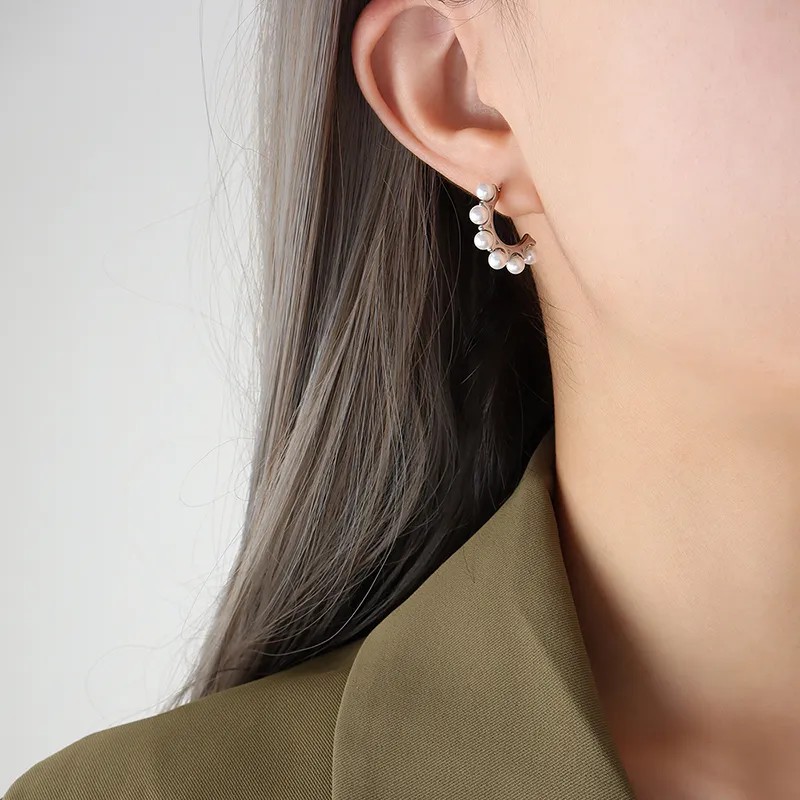 Fashion C Shape Titanium Steel Earrings Inlay Pearl Stainless Steel Earrings_colorza_3