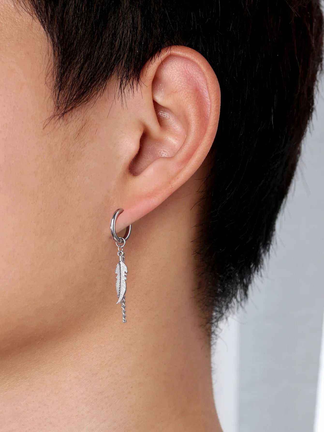 Retro Leaf Titanium Steel Earrings Asymmetrical Stainless Steel Earrings 1 Piece_colorza_2