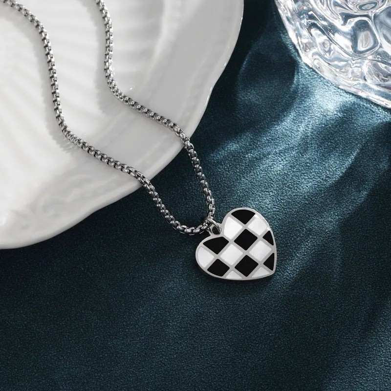 Cute Simple Style Lattice Heart Shape Stainless Steel Enamel Plating White Gold Plated Platinum Plated Pendant Necklace_colorza_1