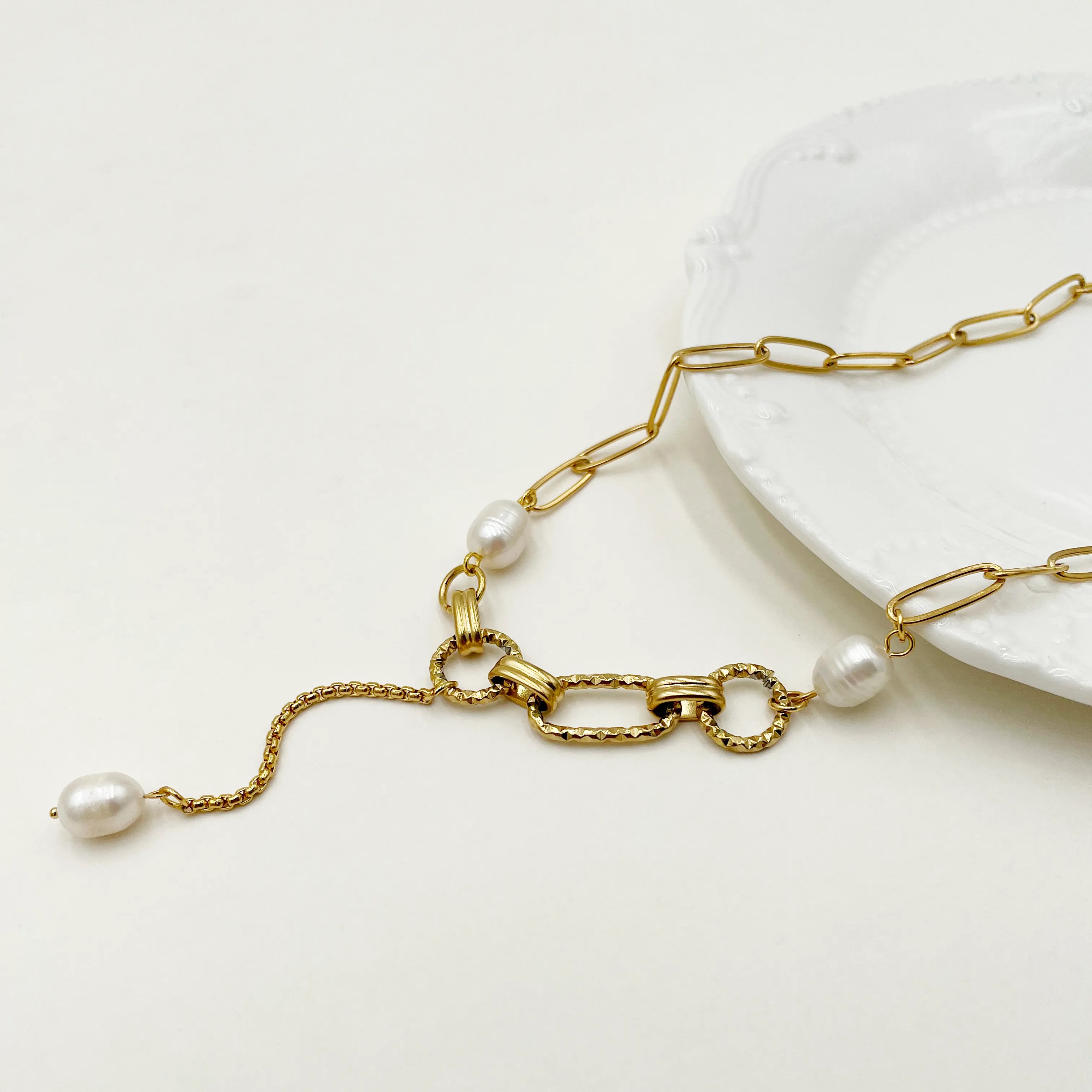 Modern Style Round Oval Stainless Steel Polishing Pearl Plating Gold Plated Necklace_colorza_1