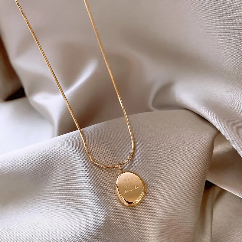 IG Style Simple Style Letter Solid Color Titanium Steel Plating 18K Gold Plated Pendant Necklace_colorza_3