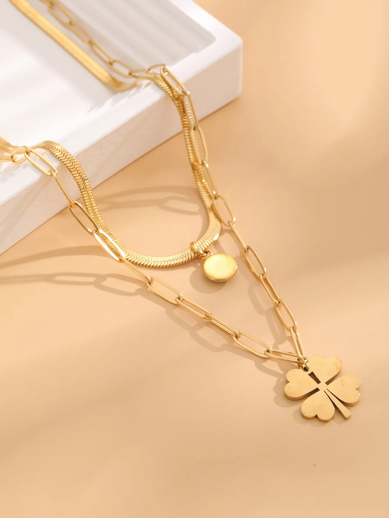 Artistic Heart Shape Eye Flower Titanium Steel Plating Inlay Resin Rhinestones Gold Plated Pendant Necklace_colorza_4