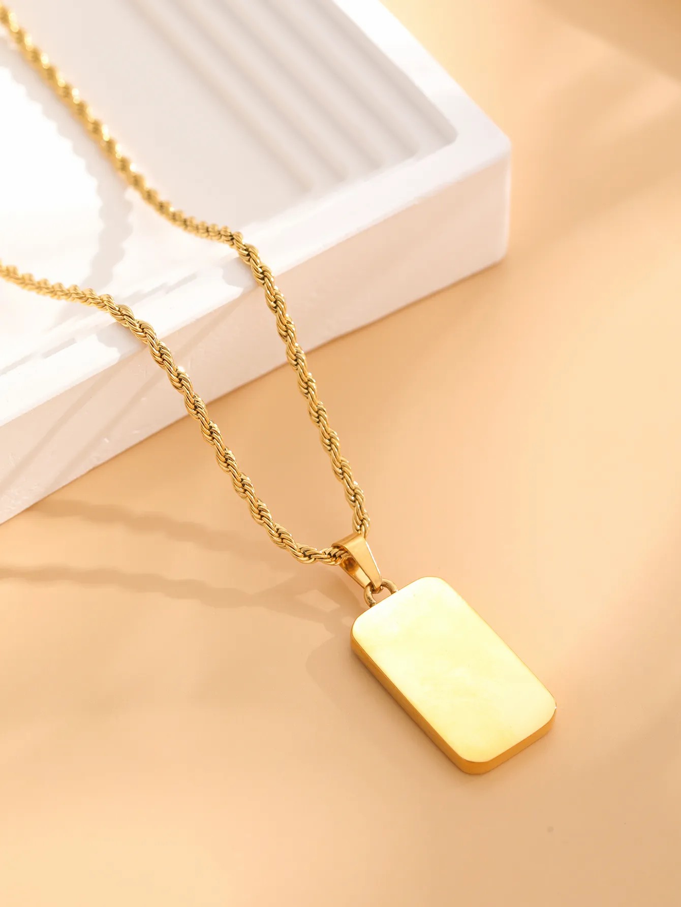 Casual Retro Square Moon Flower Titanium Steel Enamel Plating Inlay Resin Rhinestones Gold Plated Pendant Necklace_colorza_4