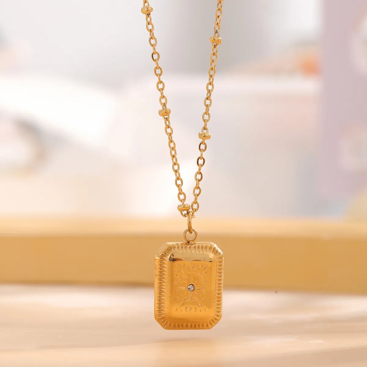 Retro Moon Eye Titanium Steel Plating Inlay Rhinestones Gold Plated Pendant Necklace_colorza_2
