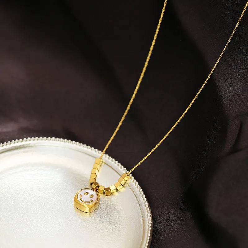 Casual Simple Style Smiley Face Titanium Steel Plating Inlay Shell 18K Gold Plated Pendant Necklace_colorza_2