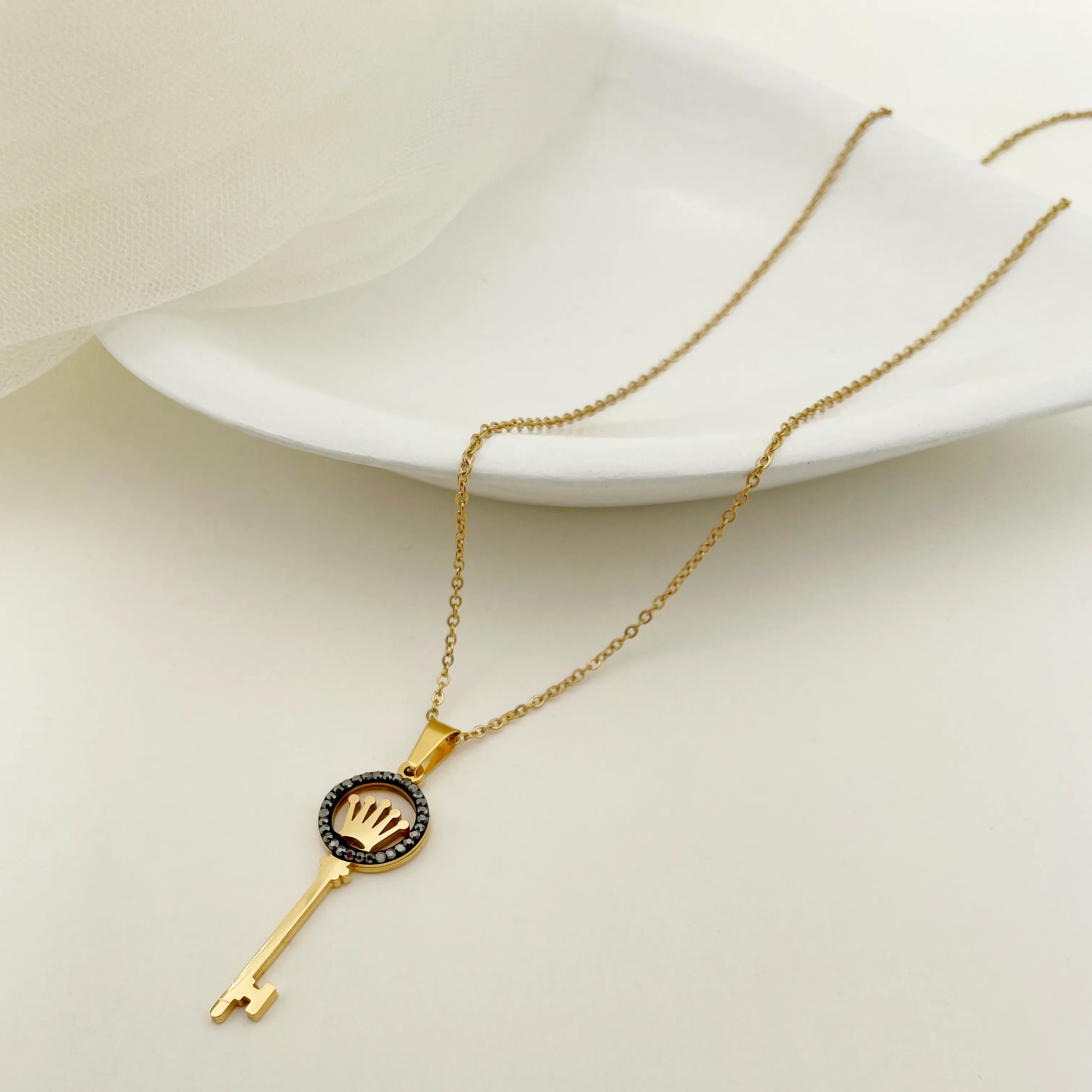 Elegant Luxurious Roman Style Crown Key Stainless Steel Polishing Plating Inlay Zircon Gold Plated Pendant Necklace_colorza_2