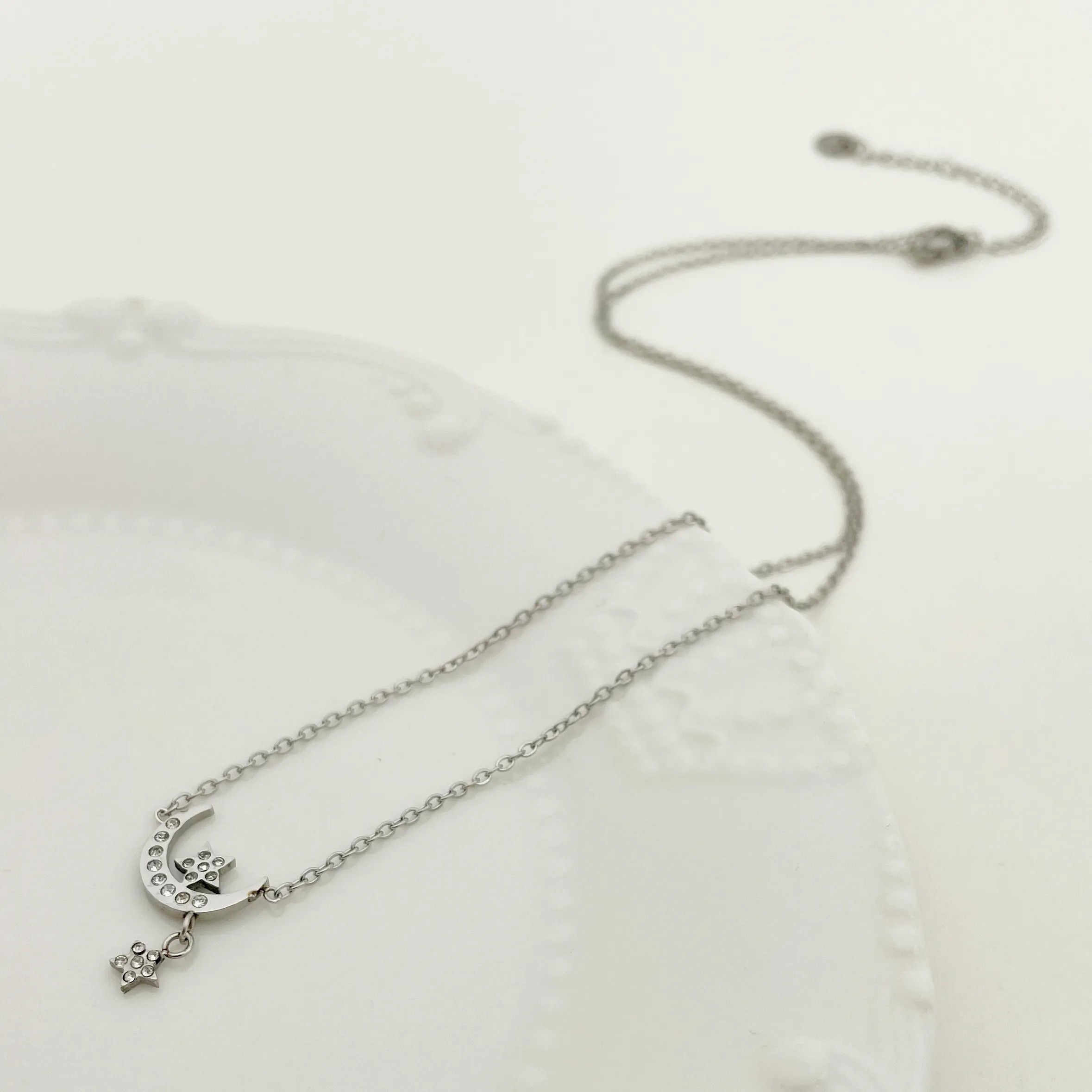 Casual Elegant Sweet Moon Stainless Steel Plating Hollow Out Inlay Turquoise Zircon Gold Plated Necklace_colorza_3