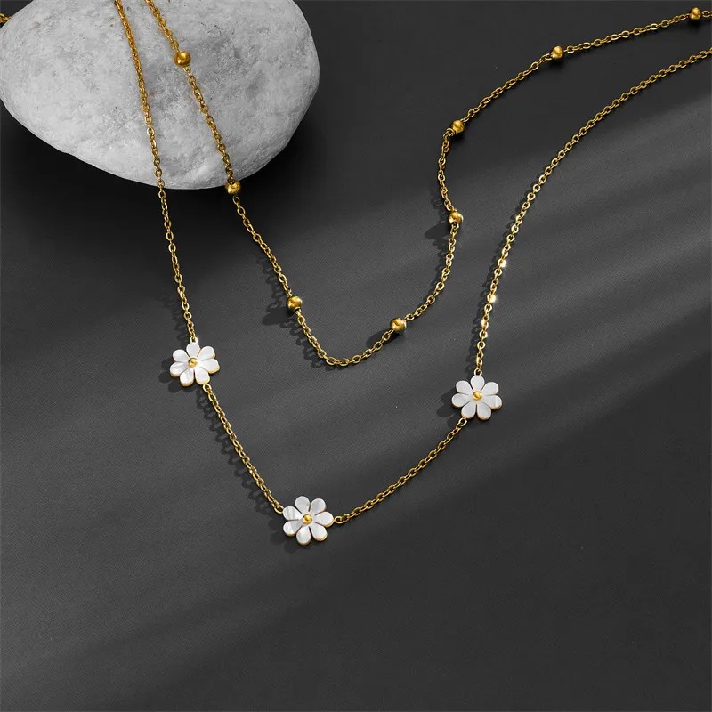 Hip-Hop Vintage Style Butterfly Daisy Titanium Steel Layered Plating 18K Gold Plated Pendant Necklace_colorza_5