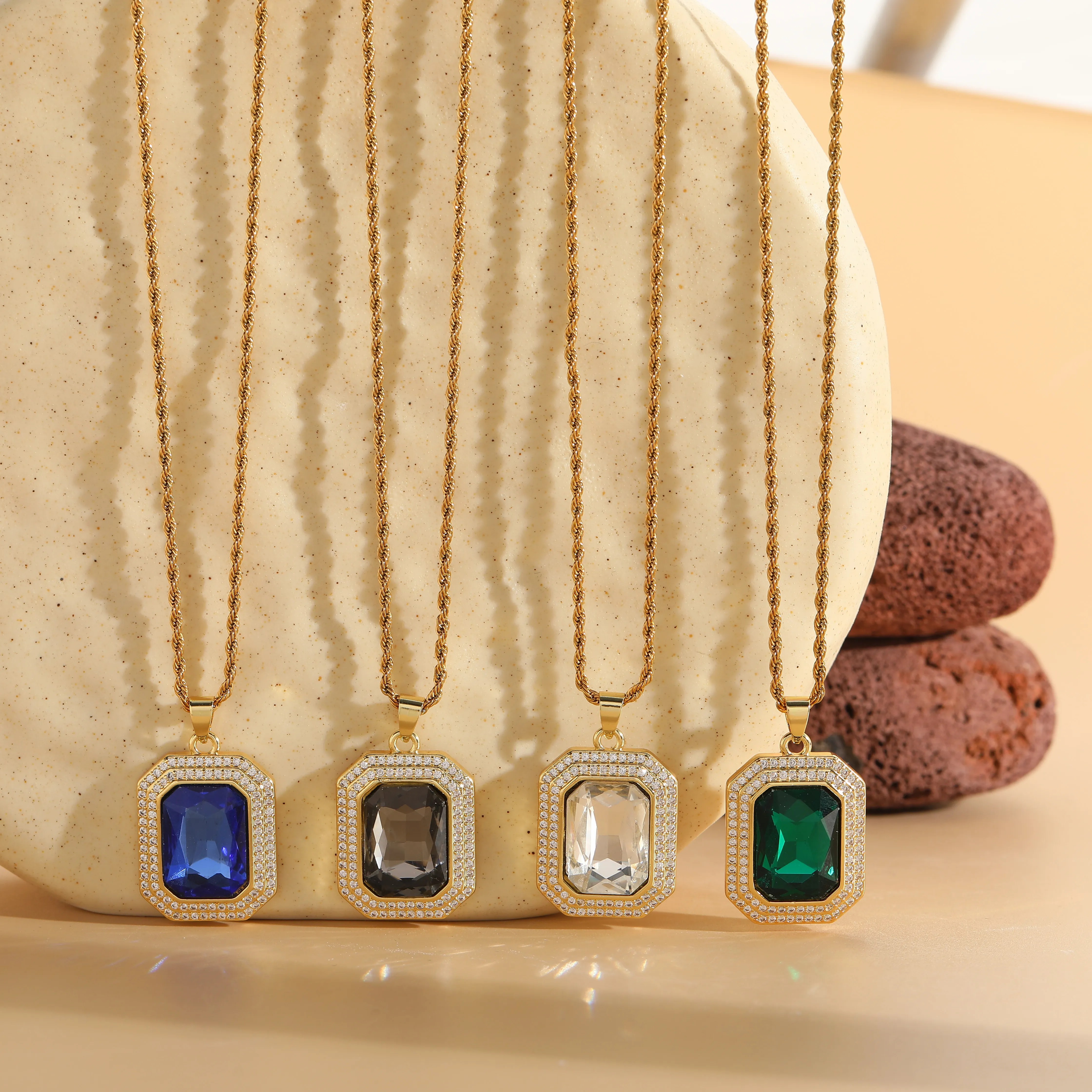Classic Style Square Titanium Steel Copper Irregular Plating Inlay Zircon 14K Gold Plated Pendant Necklace_colorza_5