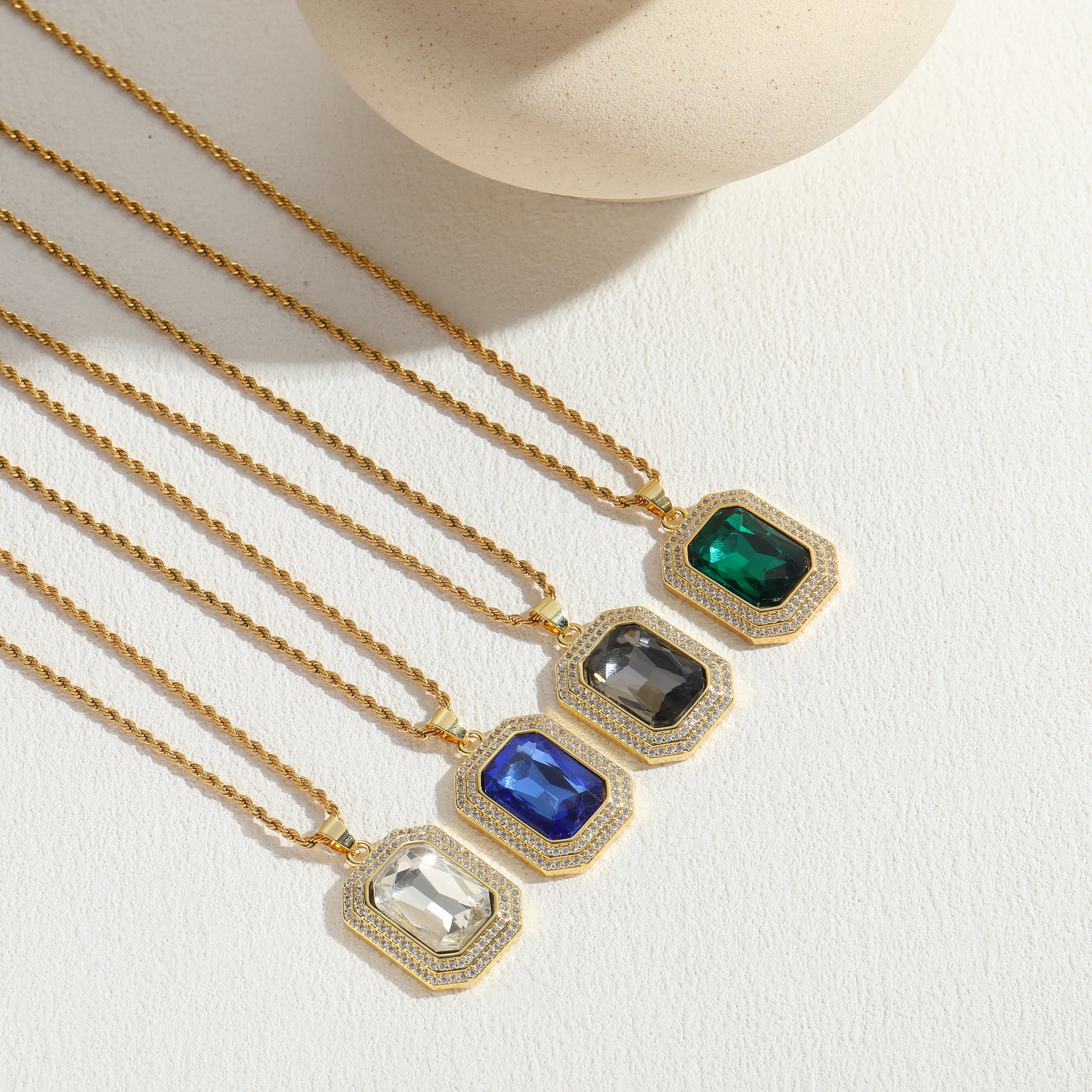 Classic Style Square Titanium Steel Copper Irregular Plating Inlay Zircon 14K Gold Plated Pendant Necklace_colorza_7