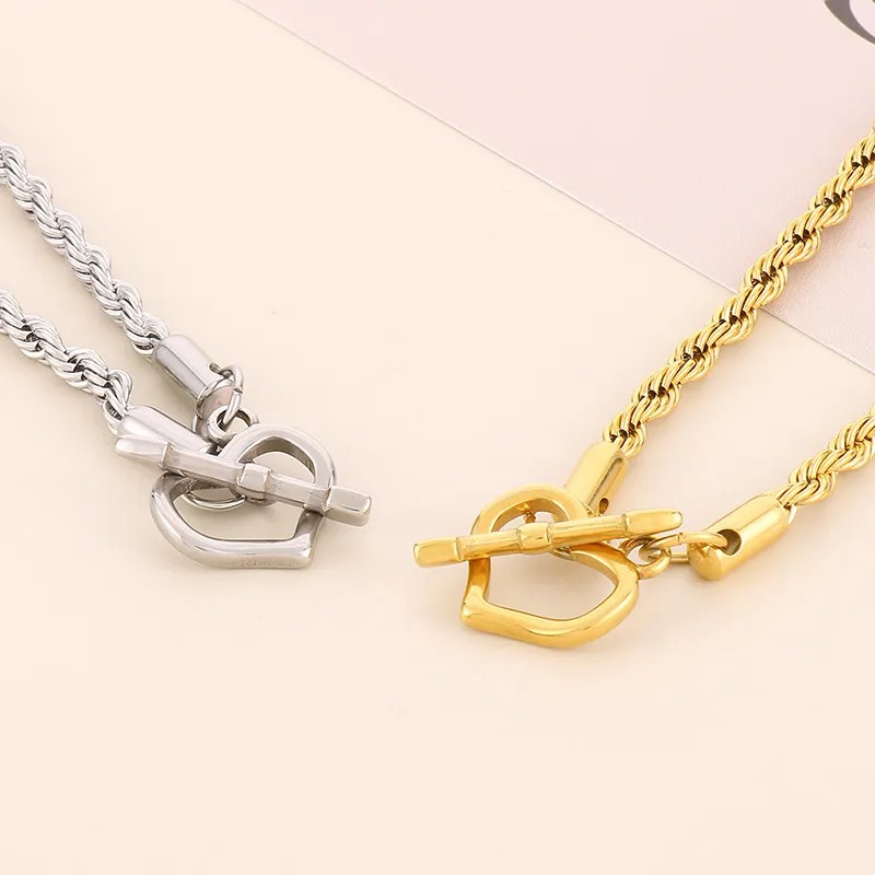 Retro Cool Style Heart Shape Stainless Steel Titanium Steel Plating 18K Gold Plated Pendant Necklace_colorza_1