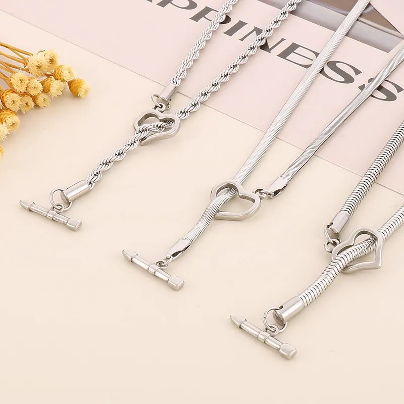Retro Cool Style Heart Shape Stainless Steel Titanium Steel Plating 18K Gold Plated Pendant Necklace_colorza_9
