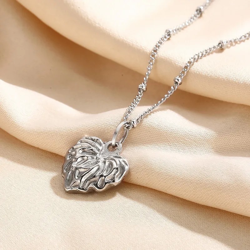 Modern Style Heart Shape Stainless Steel Titanium Steel Plating 18K Gold Plated Pendant Necklace_colorza_9