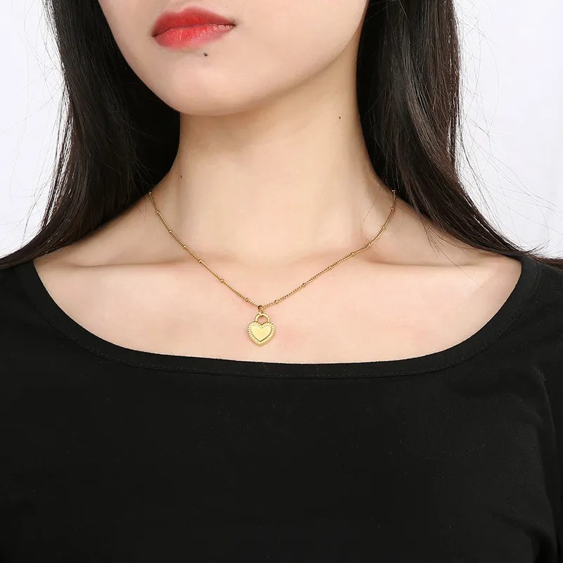 Modern Style Heart Shape Stainless Steel Titanium Steel Plating 18K Gold Plated Pendant Necklace_colorza_13