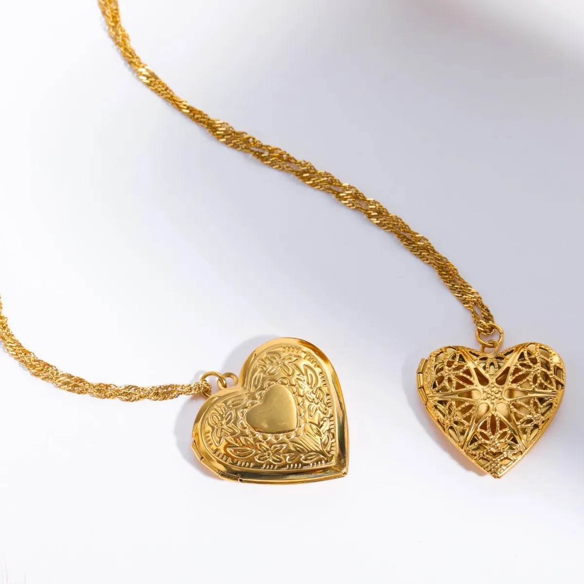 Casual Vintage Style Classic Style Heart Shape Stainless Steel Plating Hollow Out 18K Gold Plated Pendant Necklace_colorza_4