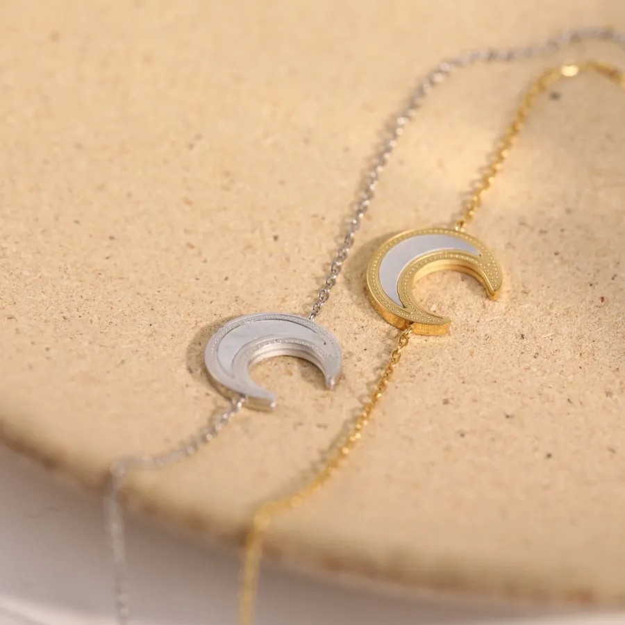 Vintage Style Sweet Commute Moon Stainless Steel Plating Inlay Shell 18K Gold Plated Pendant Necklace_colorza_3