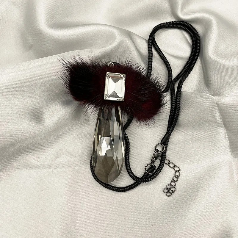 Classical Lady Geometric Stainless Steel Artificial Crystal Alloy Pendant Necklace_colorza_2