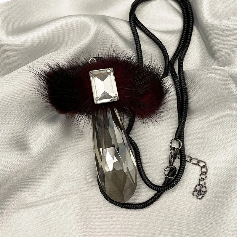 Classical Lady Geometric Stainless Steel Artificial Crystal Alloy Pendant Necklace_colorza_3