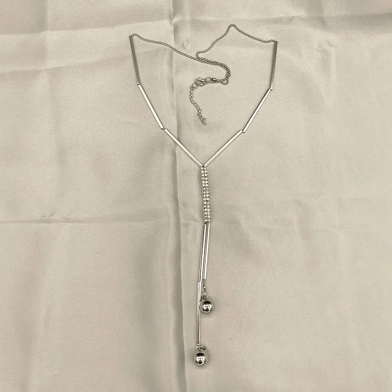 Simple Style Commute Solid Color Stainless Steel Beaded Plating Inlay Rhinestones Silver Plated Sweater Chain Long Necklace_colorza_1