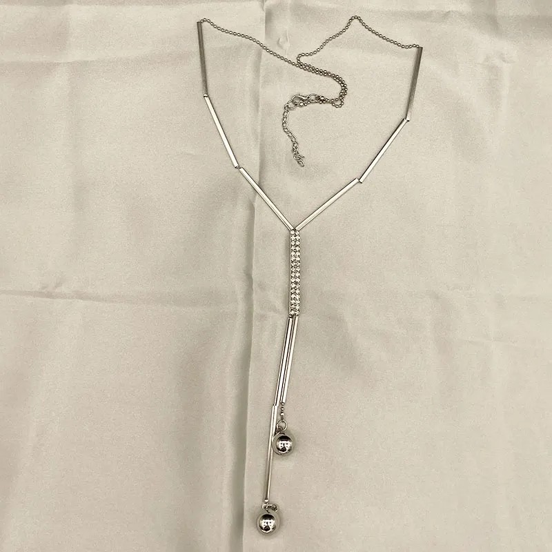 Simple Style Commute Solid Color Stainless Steel Beaded Plating Inlay Rhinestones Silver Plated Sweater Chain Long Necklace_colorza_3