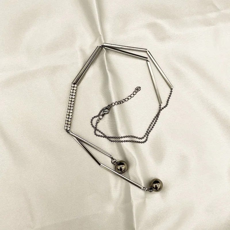 Simple Style Commute Solid Color Stainless Steel Beaded Plating Inlay Rhinestones Silver Plated Sweater Chain Long Necklace_colorza_4