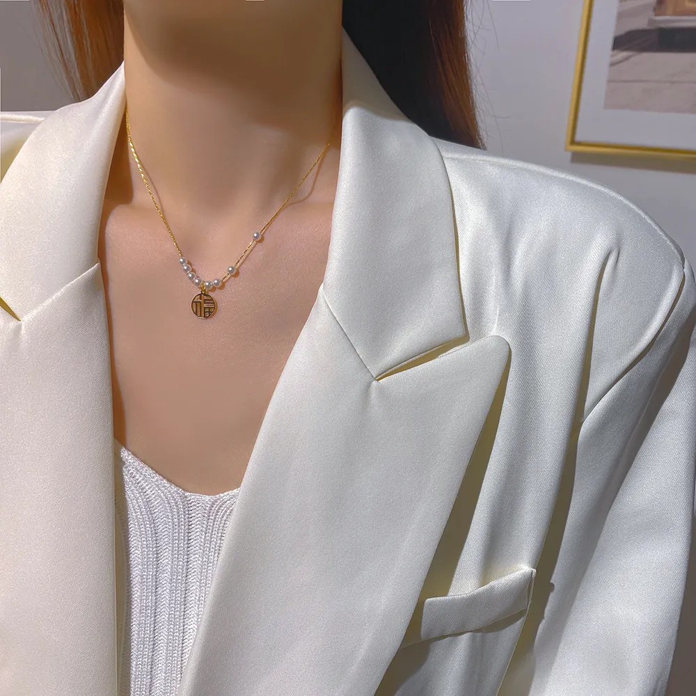 Chinoiserie Chinese Character Artificial Pearl Titanium Steel Beaded Plating 18K Gold Plated Pendant Necklace_colorza_3