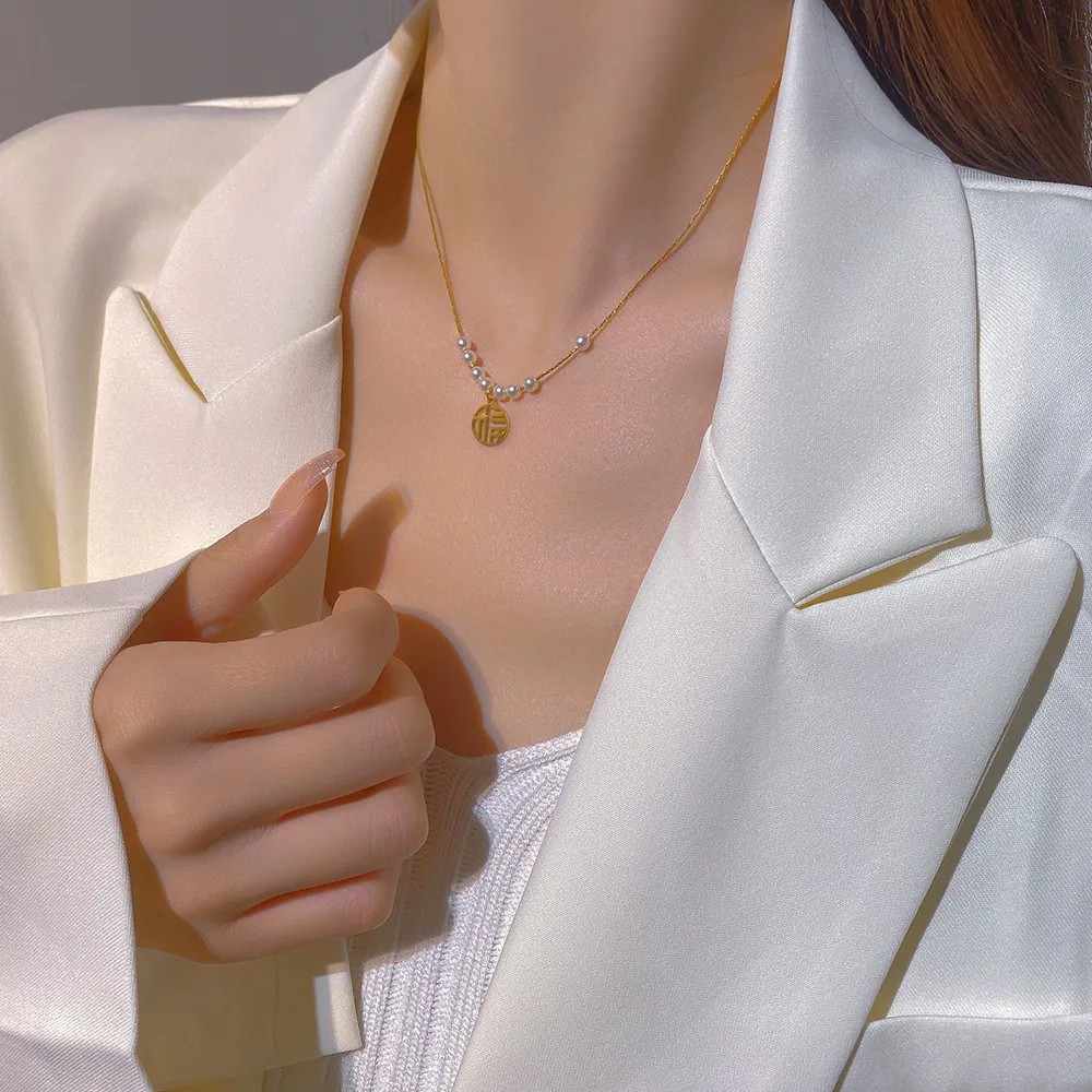 Chinoiserie Chinese Character Artificial Pearl Titanium Steel Beaded Plating 18K Gold Plated Pendant Necklace_colorza_4