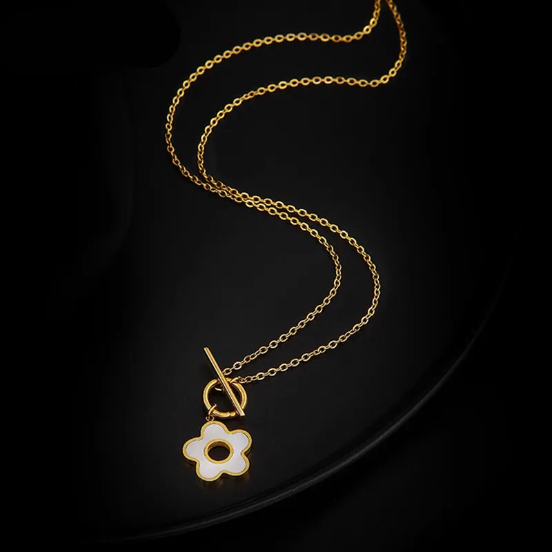 Simple Style Flower Titanium Steel Plating 18K Gold Plated Pendant Necklace_colorza_3
