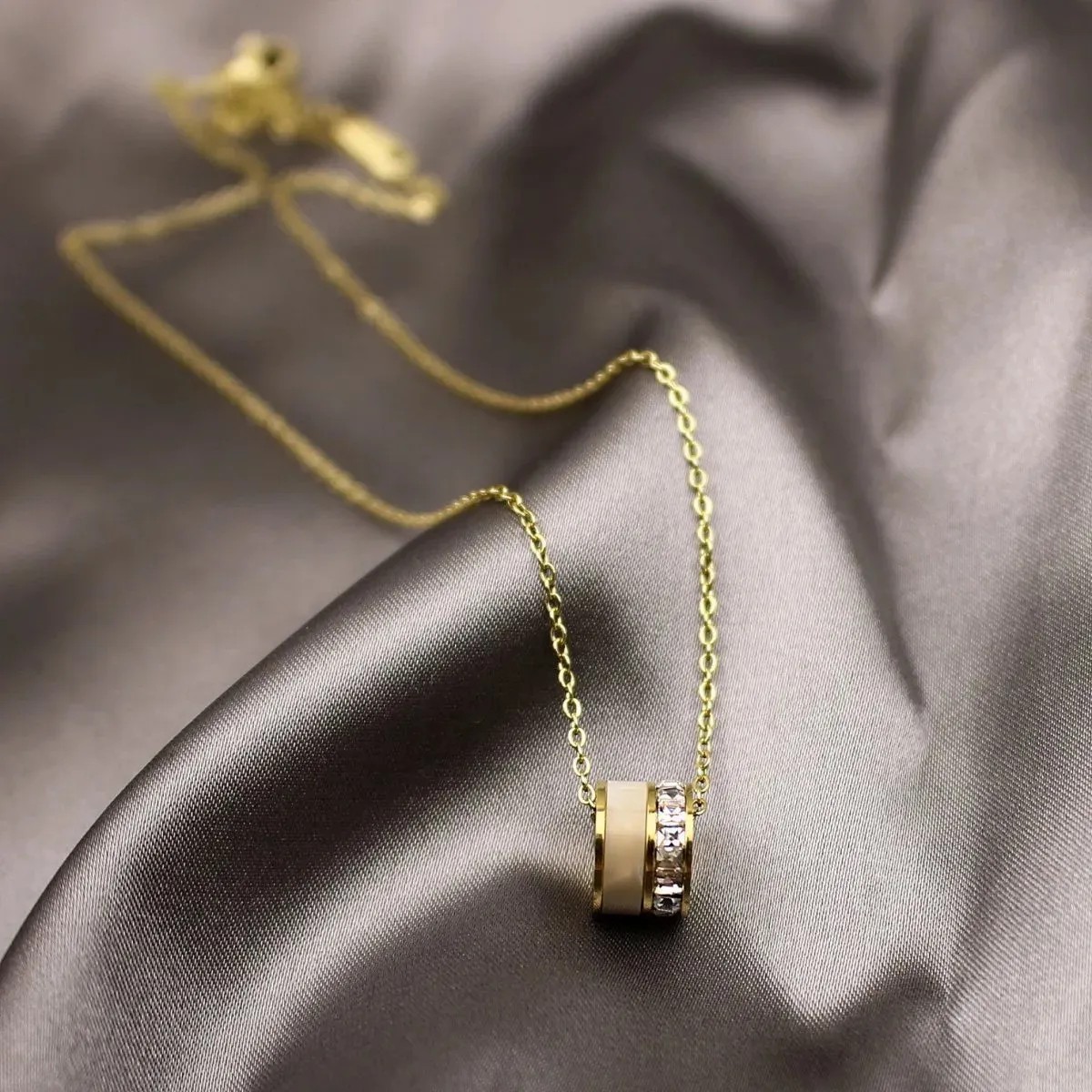 Retro Punk Round Stainless Steel Plating Inlay Zircon 18K Gold Plated Necklace_colorza_5