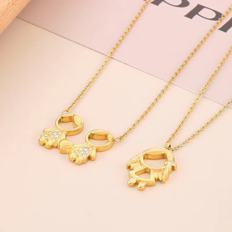 Cute Cartoon Character Stainless Steel Titanium Steel Plating Inlay Artificial Diamond 18K Gold Plated Pendant Necklace_colorza_3