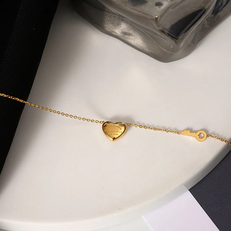 IG Style Simple Style Letter Heart Shape Key Titanium Steel Plating Hollow Out 18K Gold Plated Necklace_colorza_2