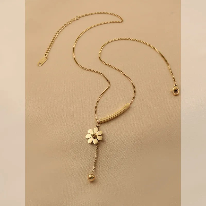 Vintage Style Sweet Daisy Titanium Steel Plating 18K Gold Plated Pendant Necklace_colorza_5