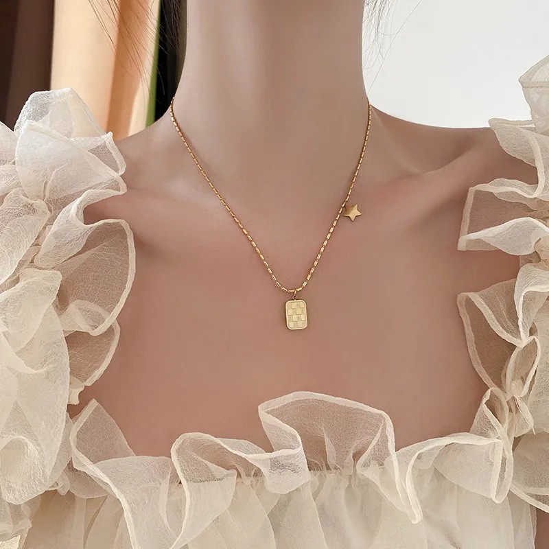 IG Style Simple Style Star Lattice Titanium Steel Plating 18K Gold Plated Pendant Necklace_colorza_2