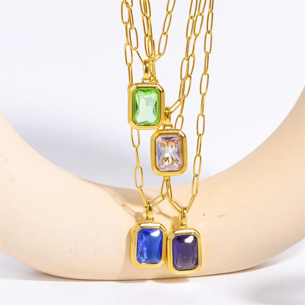 Elegant Vintage Style Square Stainless Steel Plating Inlay Zircon 18K Gold Plated Pendant Necklace Long Necklace_colorza_1