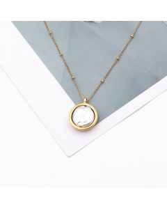 Wholesale Stainless Steel Necklace Niche Vintage Inlaid Baroque Pearl Button Pendant Clavicle Chain Necklace