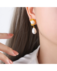 Chic Style Elegant Personality Minimalism Geometric Zircon Inlaid Titanium Steel Gold-Plated Earrings-Gold Color-01