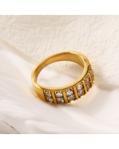 Light Luxury White Zircon Inlaid 18K Plated Gold Stainless Steel Ring Fine Jewelry