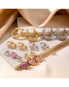 Wholesale Stainless Steel Earrings Fashion Sweet Light Luxury Diamond Inlaid Love Flower Pendant Earrings