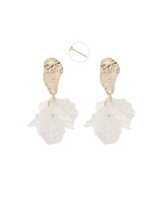 White Petals Stud Earrings EC690931