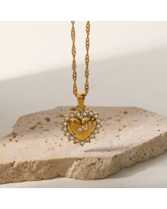 French Style Stainless Steel Necklace With White Diamond Love Heart Pendant Non-Fading Titanium Steel Necklace