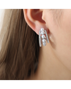 Light Luxury Personality Geometric C-shaped Titanium Steel Gold Plated Pearl Earrings 
