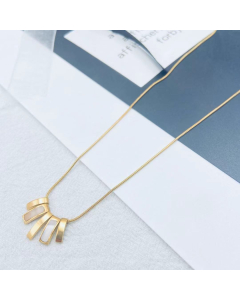 Necklace Gold Color Fan-shaped With Mother Of Pearl Shell Snake Chain Choker