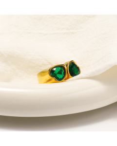 Wholesale Light Luxury Multicolor Zirconia Heart Ring Electroplated 18k Gold Titanium Steel Ring 