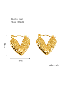  Temperament Love Eye Plated 18K Gold Stainless Steel Earrings